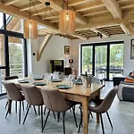 Le Pavillon *