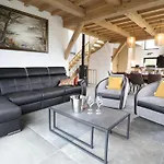 Le Pavillon